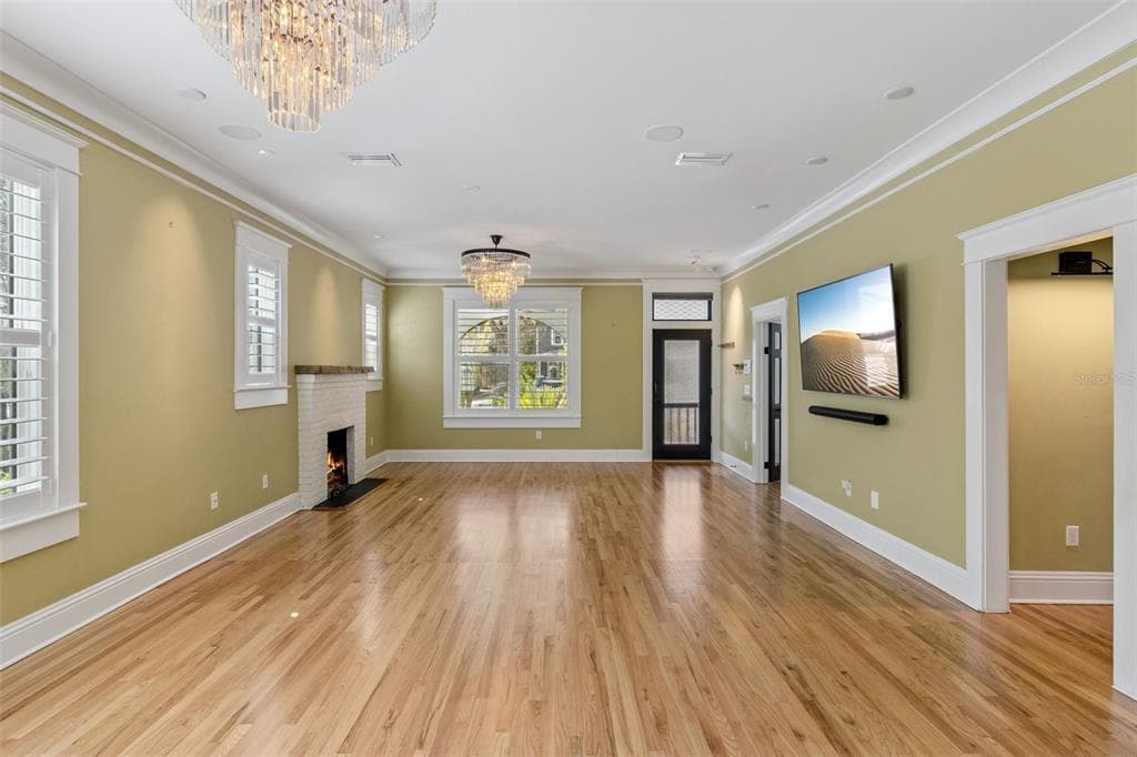 926 SHADOWLAWN Avenue, TAMPA, FL 33603 photo 5