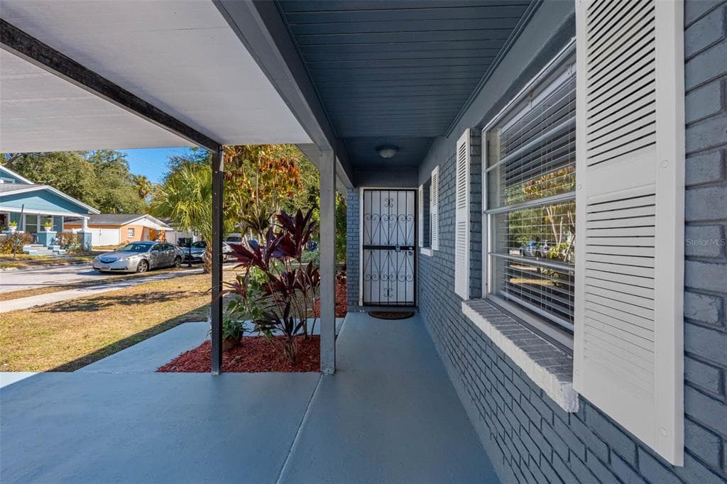 1740 WALNUT STREET, TAMPA, FL 33607 photo 2