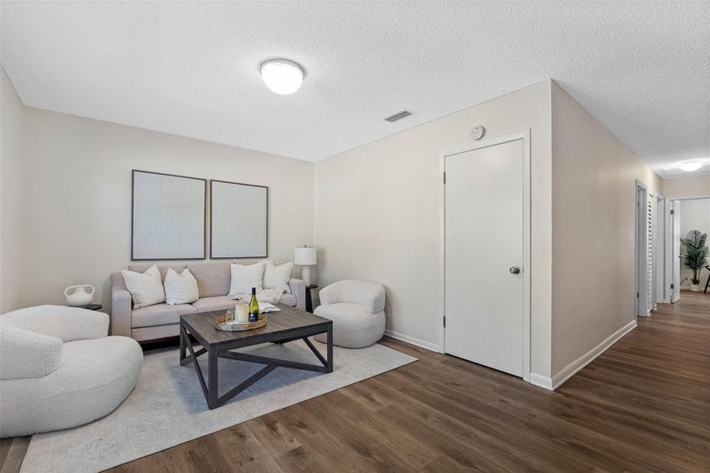 1740 WALNUT STREET, TAMPA, FL 33607 photo 4