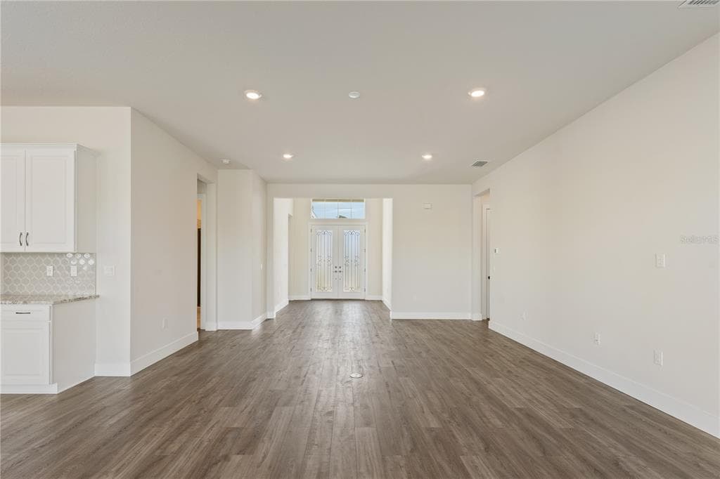 8749 DRUMMER PLANK DRIVE, WESLEY CHAPEL, FL 33545 photo 5