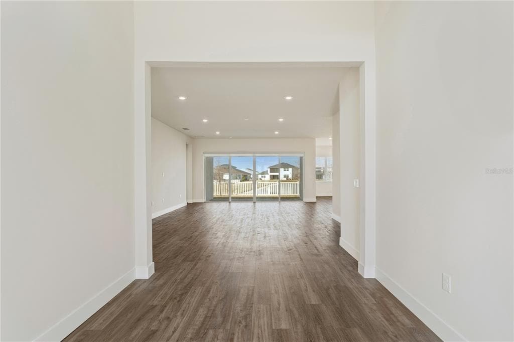 8749 DRUMMER PLANK DRIVE, WESLEY CHAPEL, FL 33545 photo 4