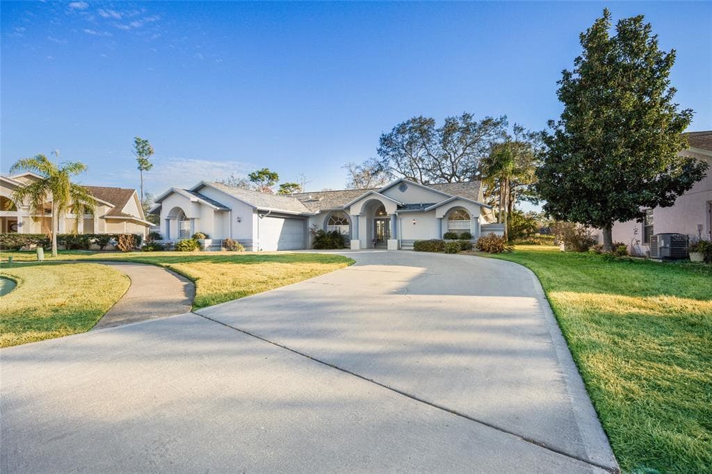 9208 WATER HAZARD DRIVE, HUDSON, FL 34667 photo 2