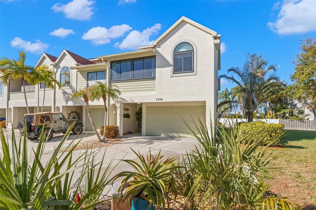 2394 HANOVER DRIVE, DUNEDIN, FL 34698 photo 5