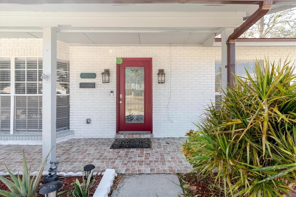 7008 MINTWOOD COURT, TAMPA, FL, 33615 photo 5