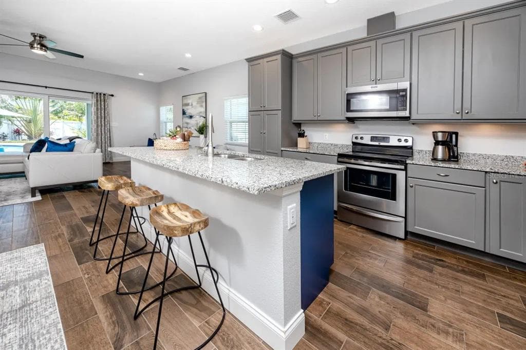 920 8TH AVENUE, LARGO, FL 33770 photo 2