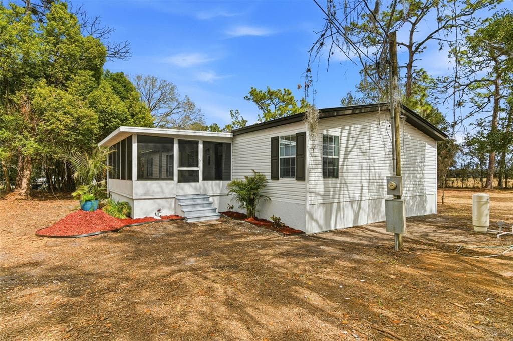 3906 FOX RIDGE BOULEVARD, WESLEY CHAPEL, FL 33543 photo 2