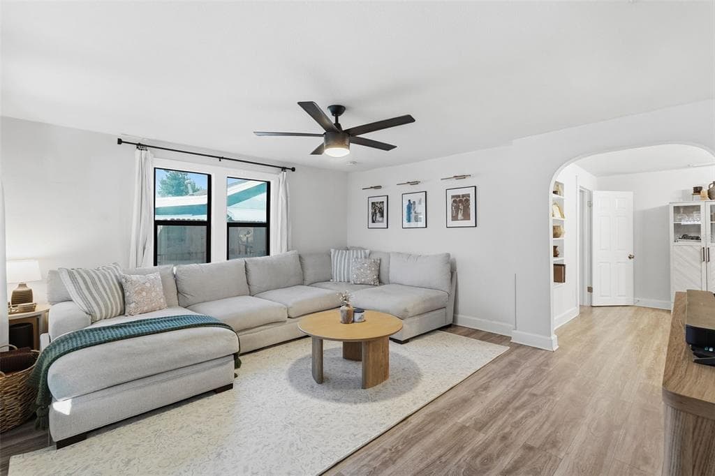 3835 4TH AVENUE, ST PETERSBURG, FL, 33713 photo 4