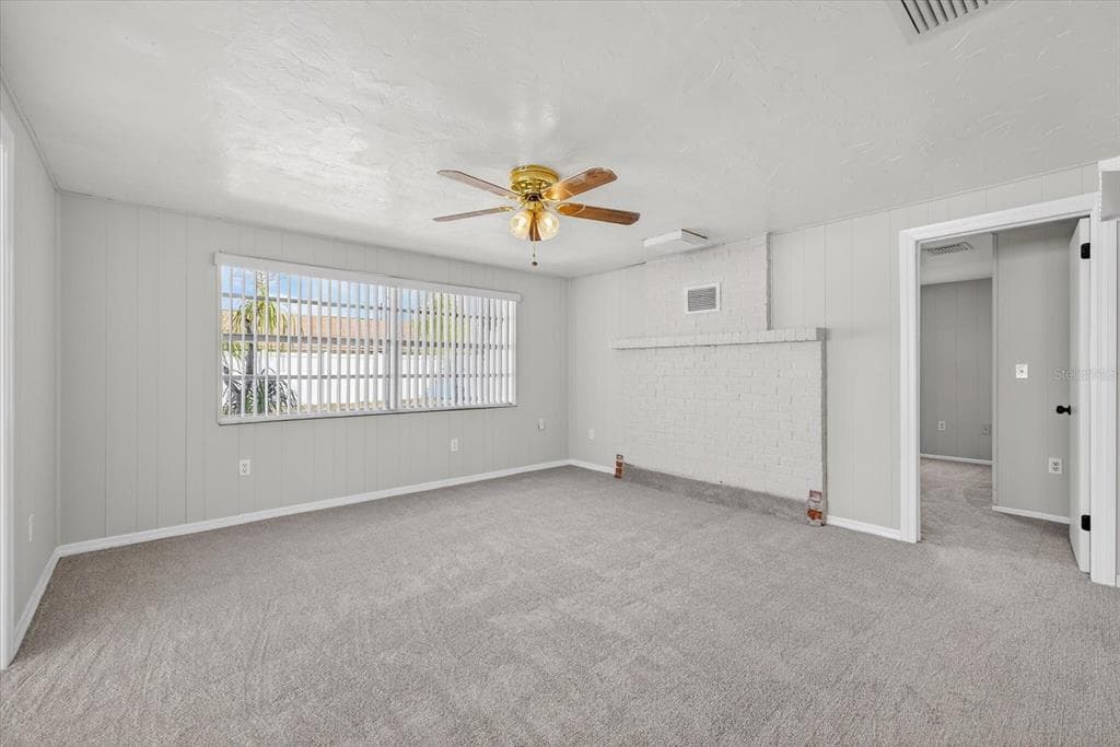 8634 VELVET Drive, PORT RICHEY, FL 34668 photo 4