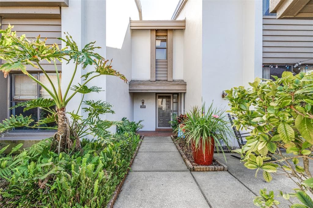 3008 LANDMARK BOULEVARD Unit 203, PALM HARBOR, FL 34684 photo 4