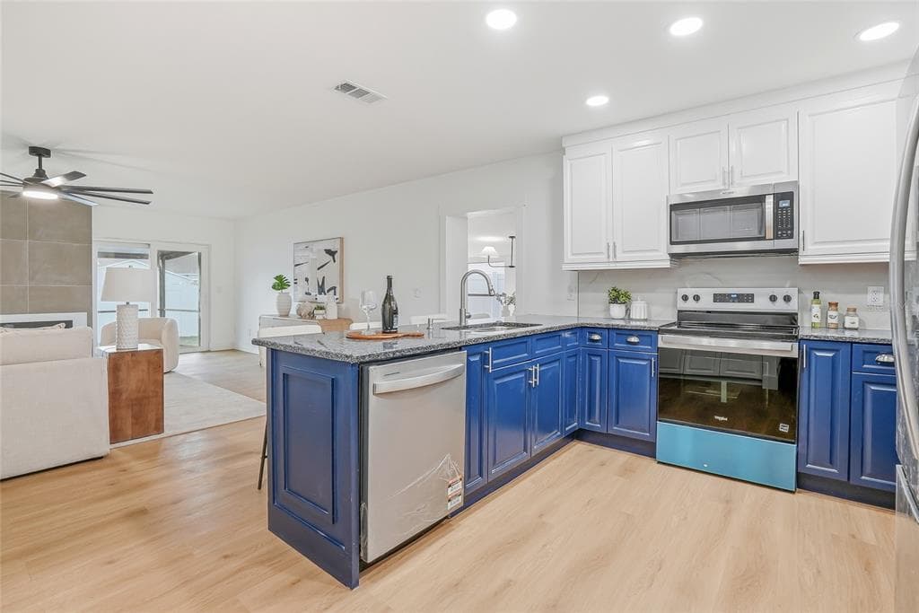 14964 OLD POINTE Road, TAMPA, FL 33613 photo 4