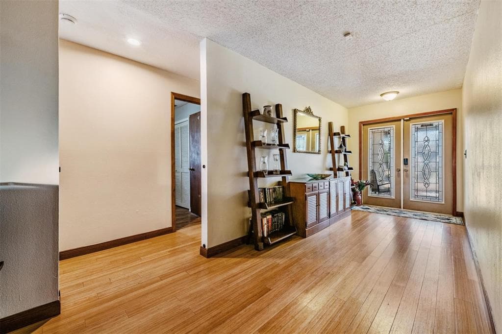 7210 57TH AVENUE, Street PETERSBURG, FL 33709 photo 4