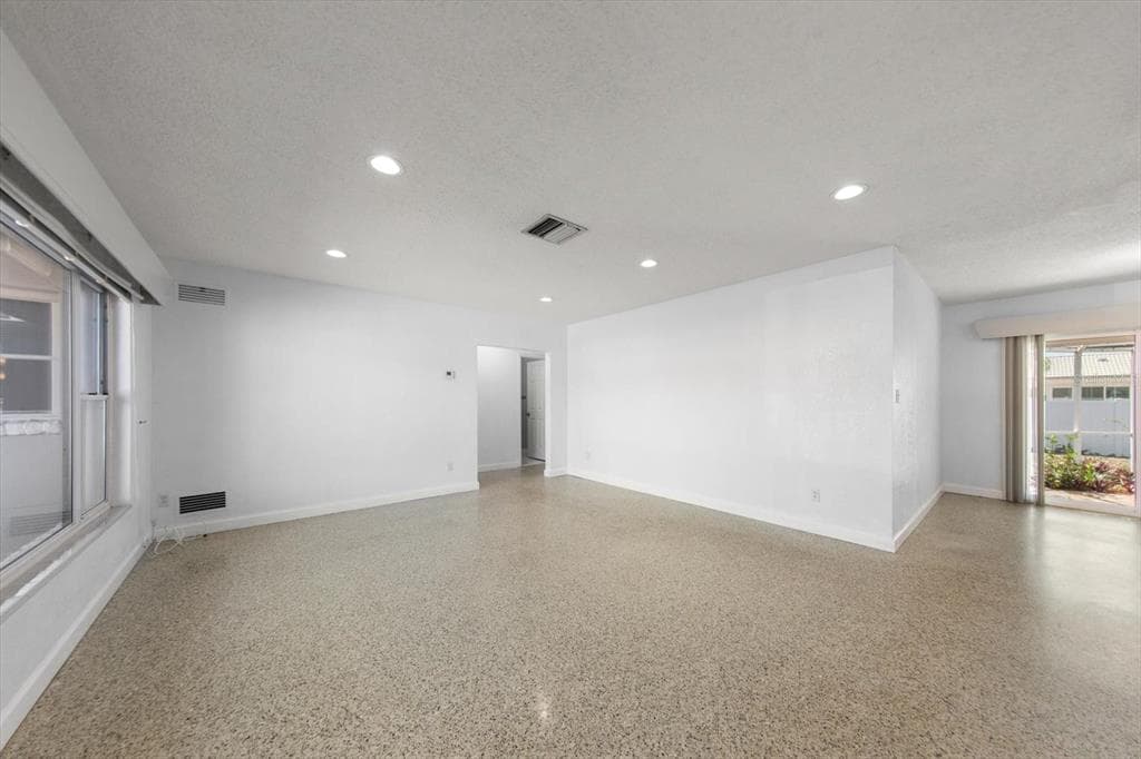 106 15TH STREET, BELLEAIR BEACH, FL 33786 photo 5