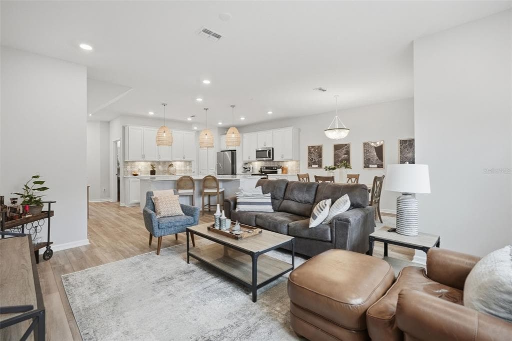 343 SANDBAR AVENUE, Street PETERSBURG, FL 33716 photo 5