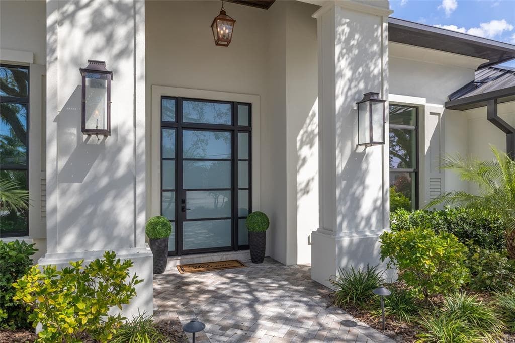 634 POINSETTIA Road, BELLEAIR, FL 33756 photo 3