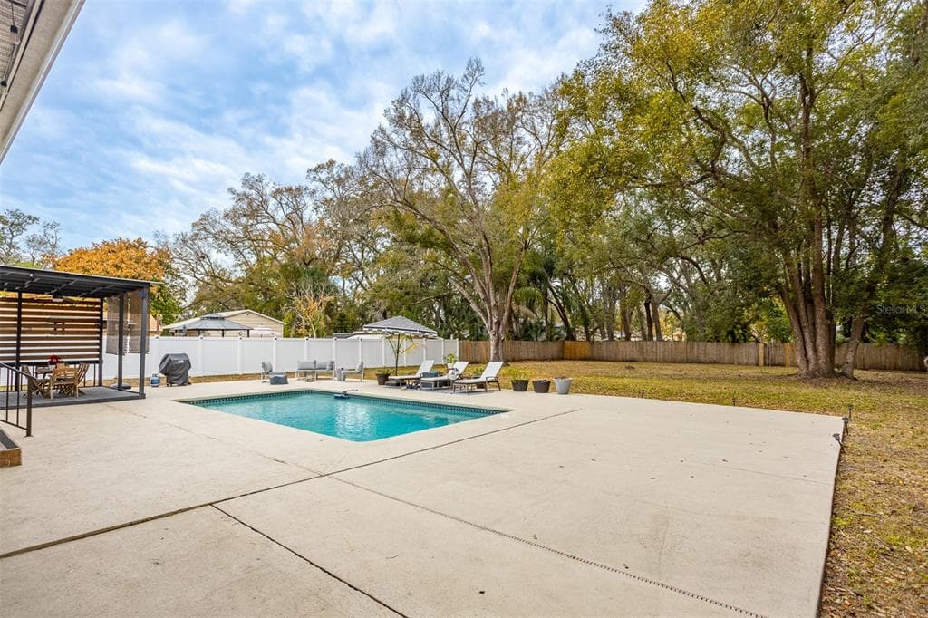 1905 BURKE Street, TAMPA, FL 33604 photo 3