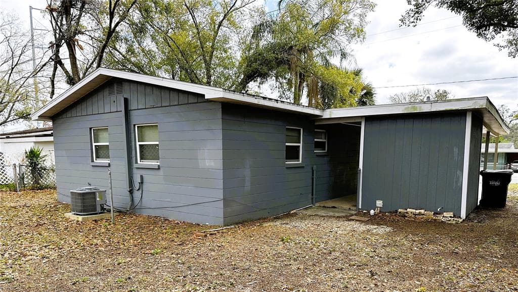 1808 BOUGAINVILLEA AVENUE, TAMPA, FL 33612 photo 2