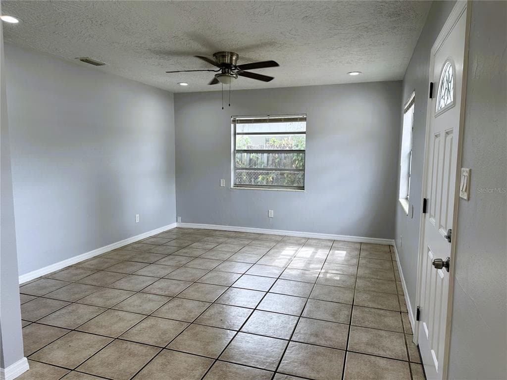 1808 BOUGAINVILLEA AVENUE, TAMPA, FL 33612 photo 5