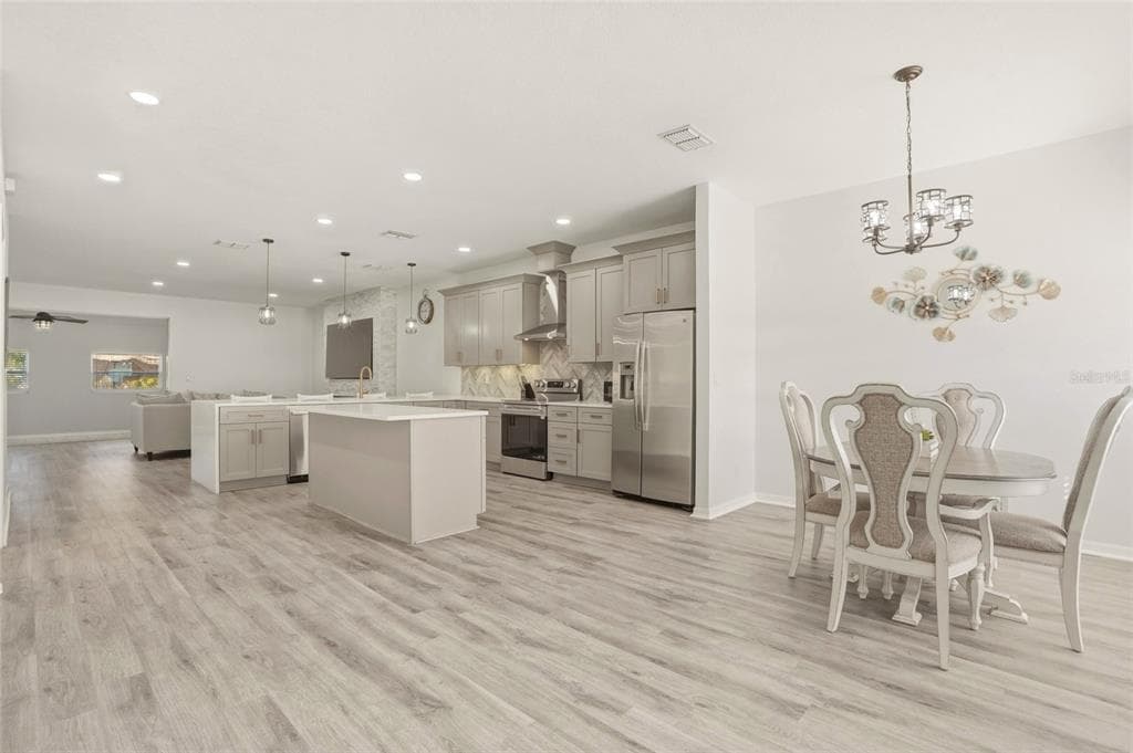 9766 65TH WAY, PINELLAS PARK, FL 33782 photo 3