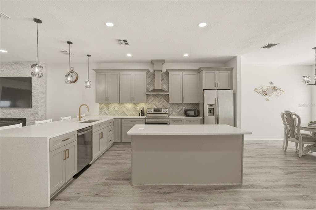 9766 65TH WAY, PINELLAS PARK, FL 33782 photo 5