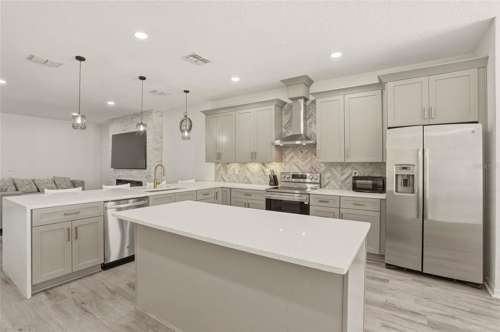 9766 65TH WAY, PINELLAS PARK, FL 33782 photo 4