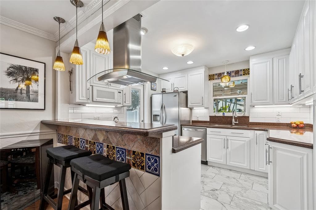 1529 12TH STREET, Street PETERSBURG, FL 33704 photo 5