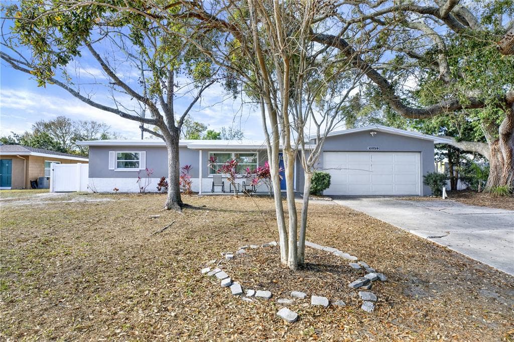 10259 62ND CIRCLE, SEMINOLE, FL 33772