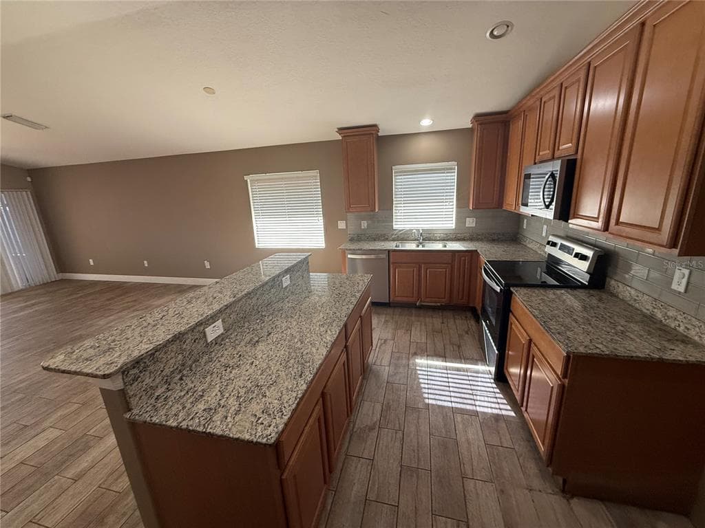 11547 ADDISON CHASE DRIVE, RIVERVIEW, FL 33579 photo 4