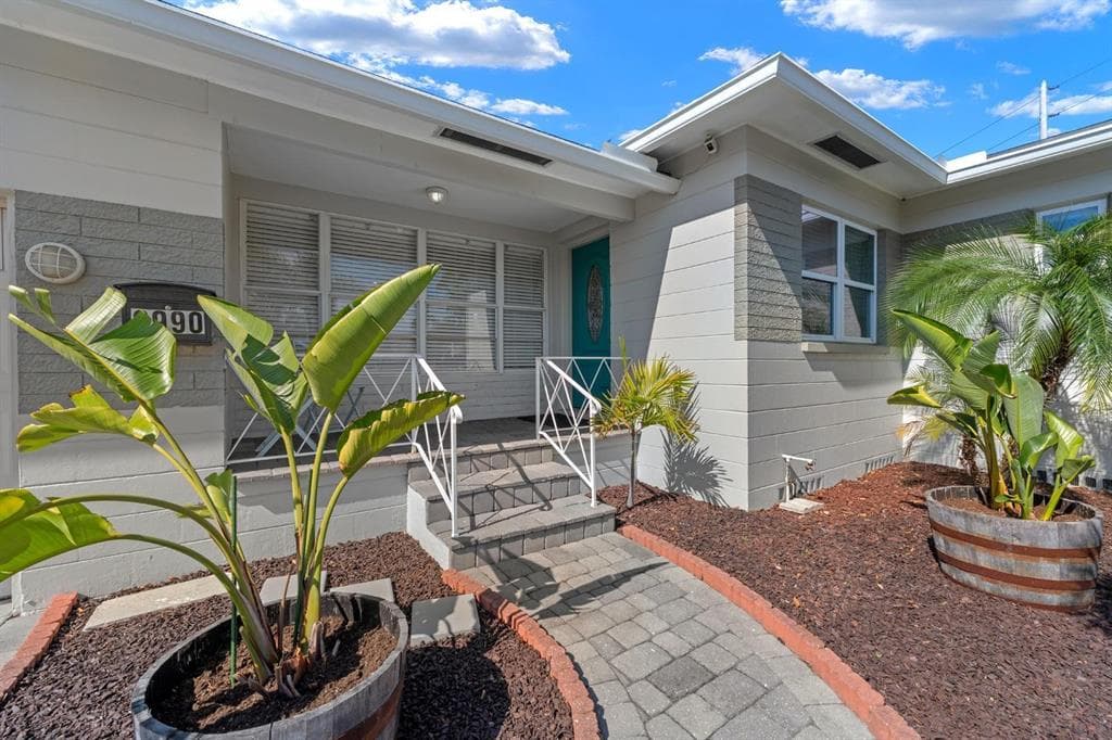 2990 37TH STREET, Street PETERSBURG, FL 33713 photo 4