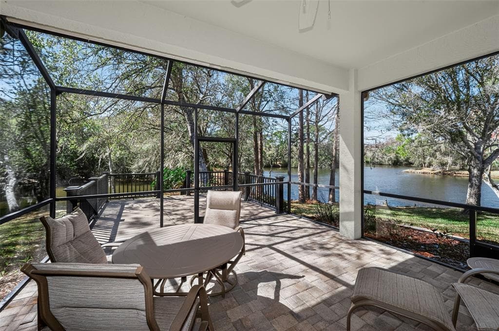 1532 WOODSTREAM DRIVE, OLDSMAR, FL 34677 photo 2