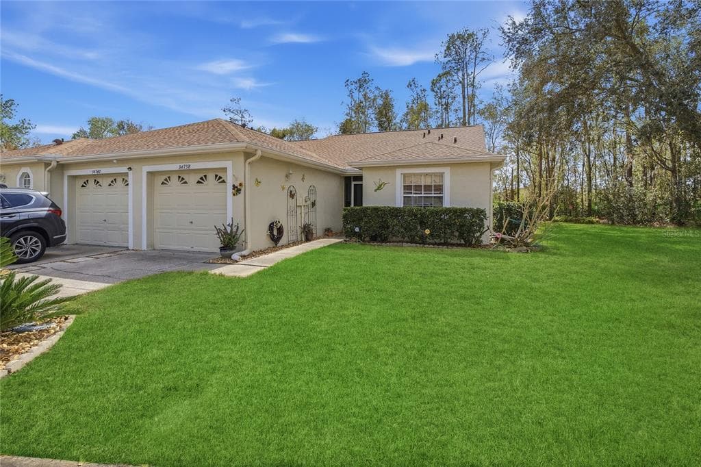 34738 DOUBLE EAGLE COURT, ZEPHYRHILLS, FL 33541