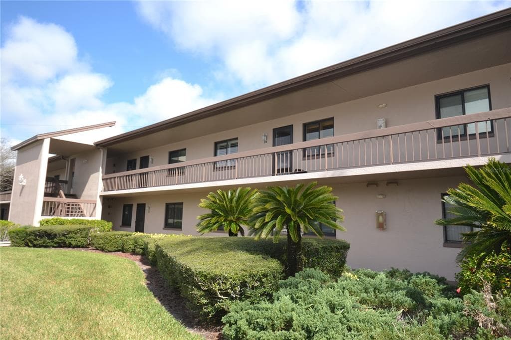 106 CAMILLE COURT Unit 106, OLDSMAR, FL 34677 photo 2