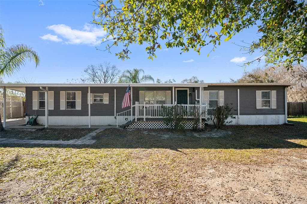 6329 SADDLETREE DRIVE, WESLEY CHAPEL, FL 33544 photo 2