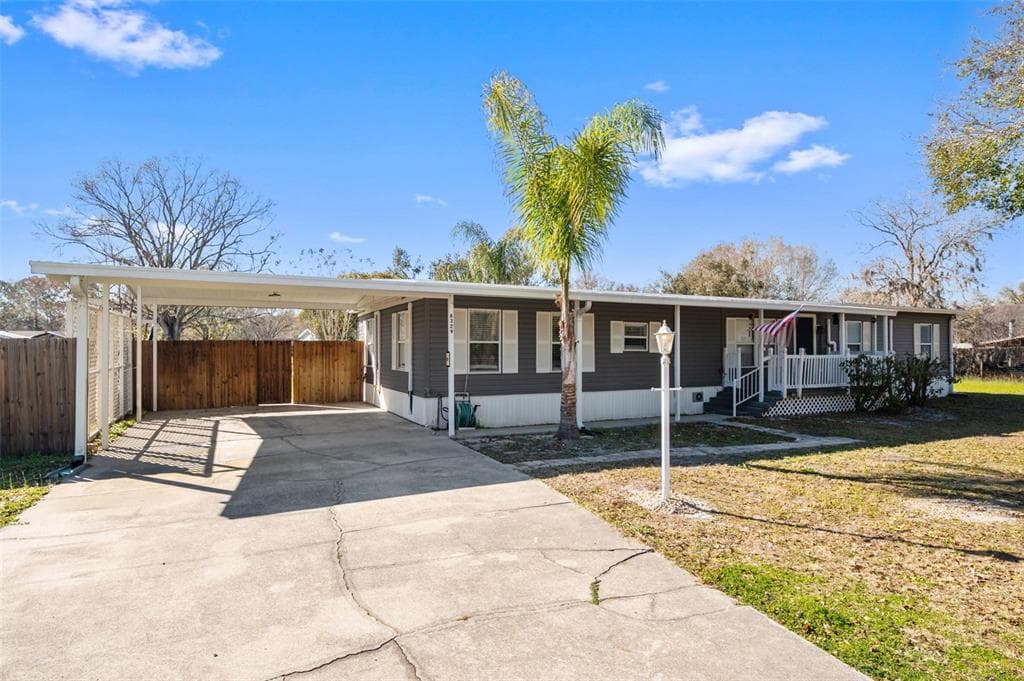 6329 SADDLETREE DRIVE, WESLEY CHAPEL, FL 33544 photo 4