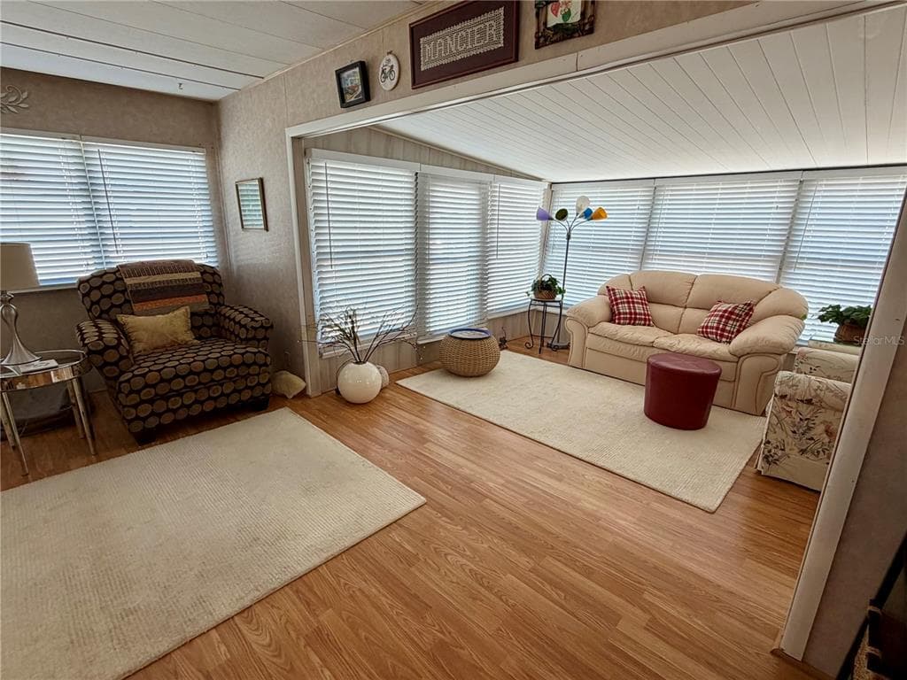 34412 OLEANDER Drive, PINELLAS PARK, FL 33781 photo 4