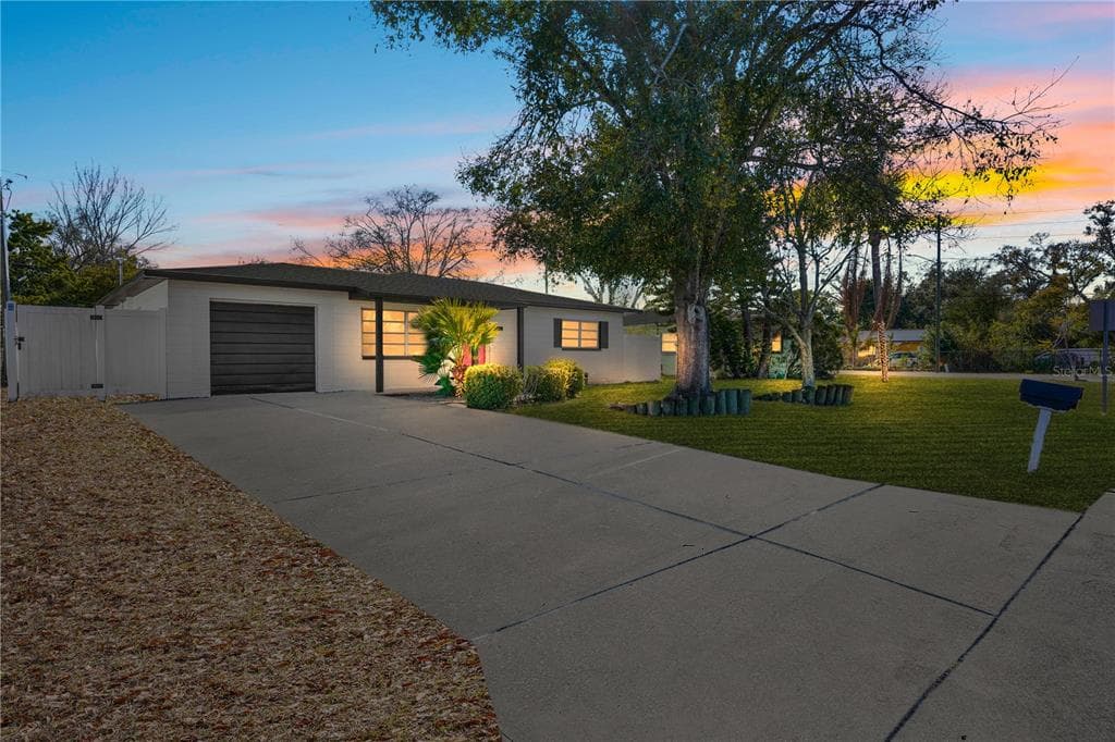 5772 56TH TERRACE, Street PETERSBURG, FL 33709 photo 2