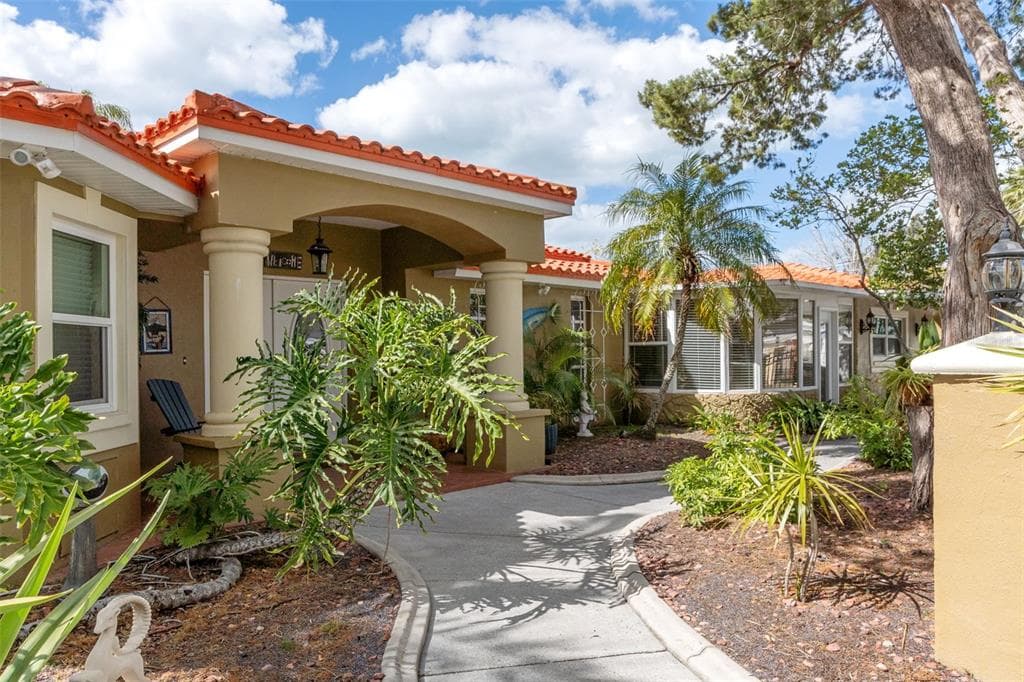 6719 UDELL Lane, HUDSON, FL 34667 photo 2