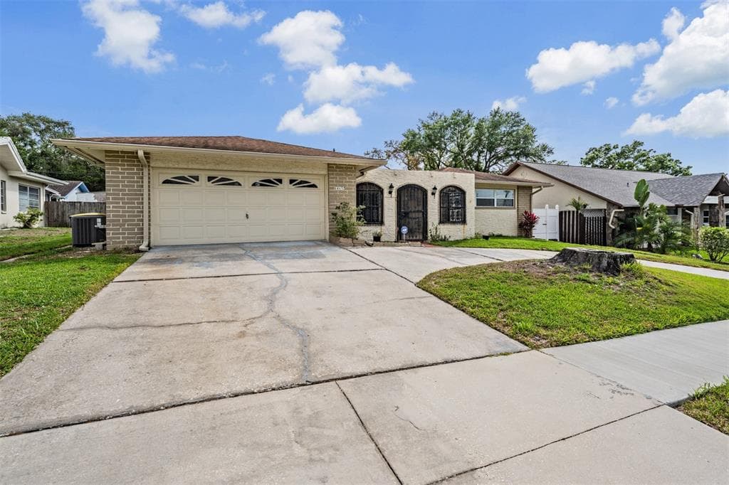 1735 UNION Street, CLEARWATER, FL 33755 photo 2