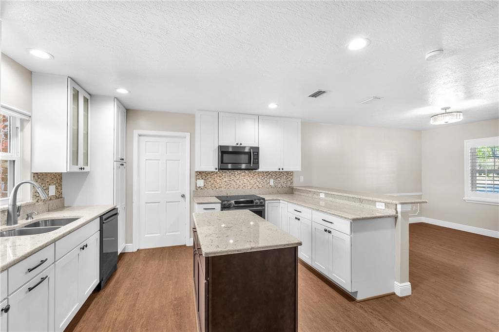 2004 CAPRI ROAD, VALRICO, FL 33594 photo 2