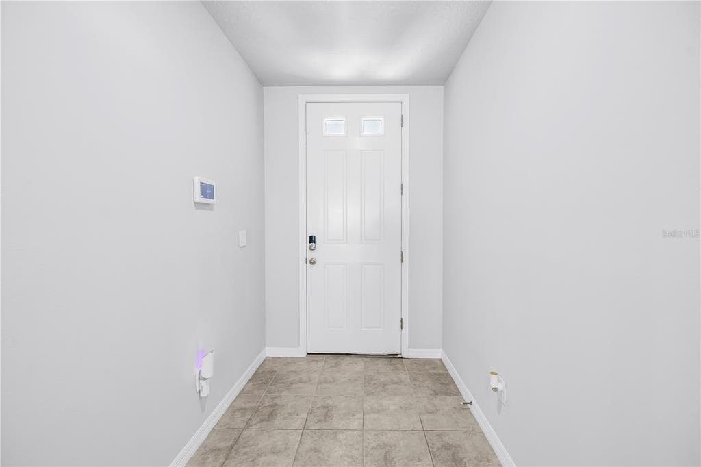 219 LOVELY COURT, PLANT CITY, FL 33566 photo 5