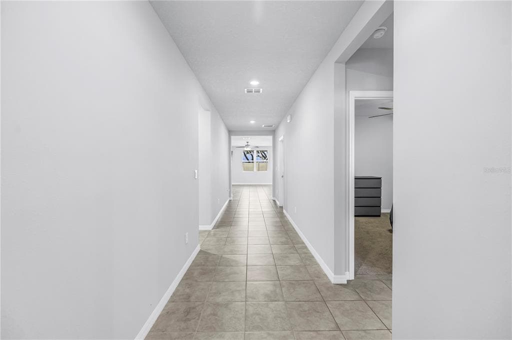 219 LOVELY COURT, PLANT CITY, FL 33566 photo 4