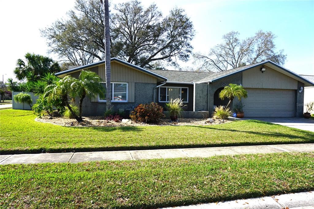 6522 WOODLAND BOULEVARD, PINELLAS PARK, FL 33781