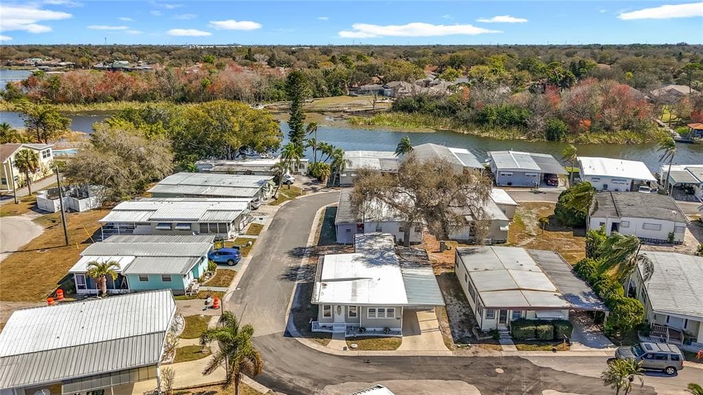 10101 LAKE Drive Unit 89, LARGO, FL 33773 photo 4