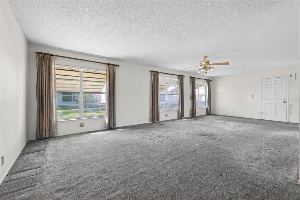 9124 39TH LANE Unit 5, PINELLAS PARK, FL 33782 photo 2