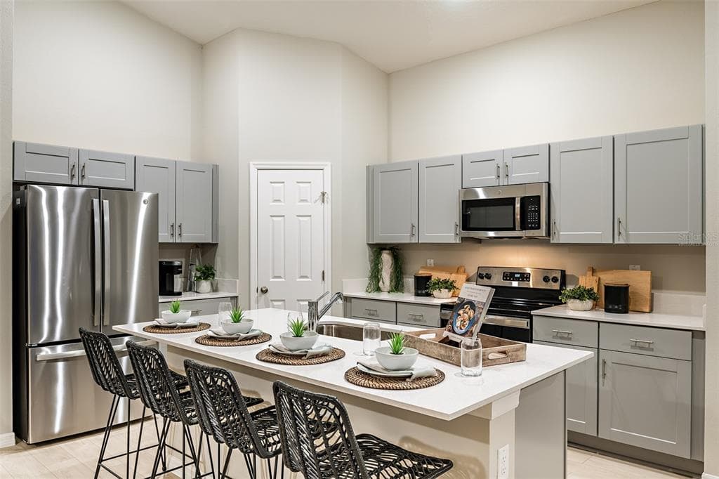 36758 THORNHEDGE DRIVE, ZEPHYRHILLS, FL 33541 photo 2