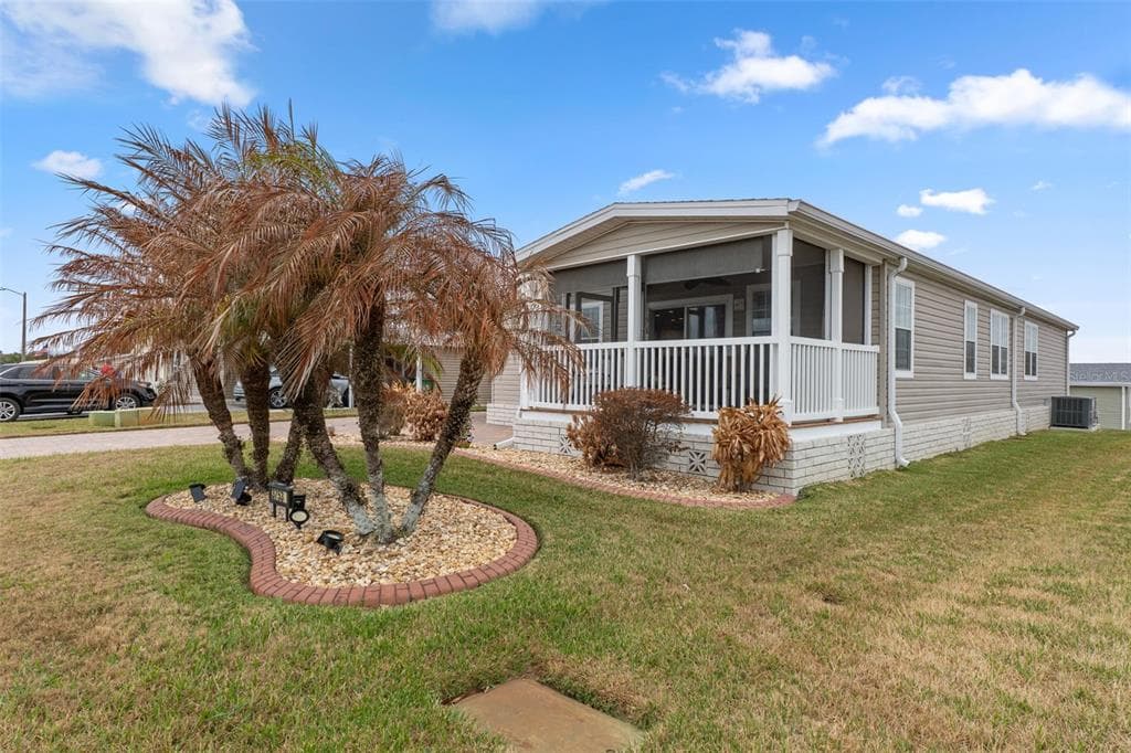 37533 GILL AVENUE, ZEPHYRHILLS, FL, 33541 photo 2