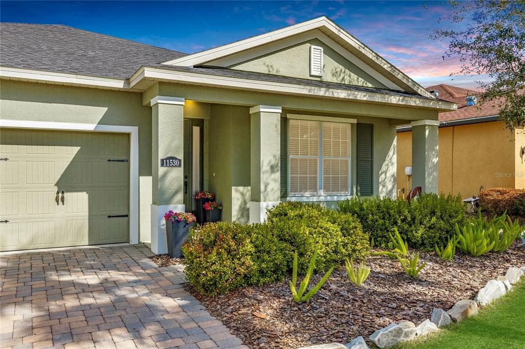 11530 LAKE LUCAYA Drive, RIVERVIEW, FL 33579 photo 5