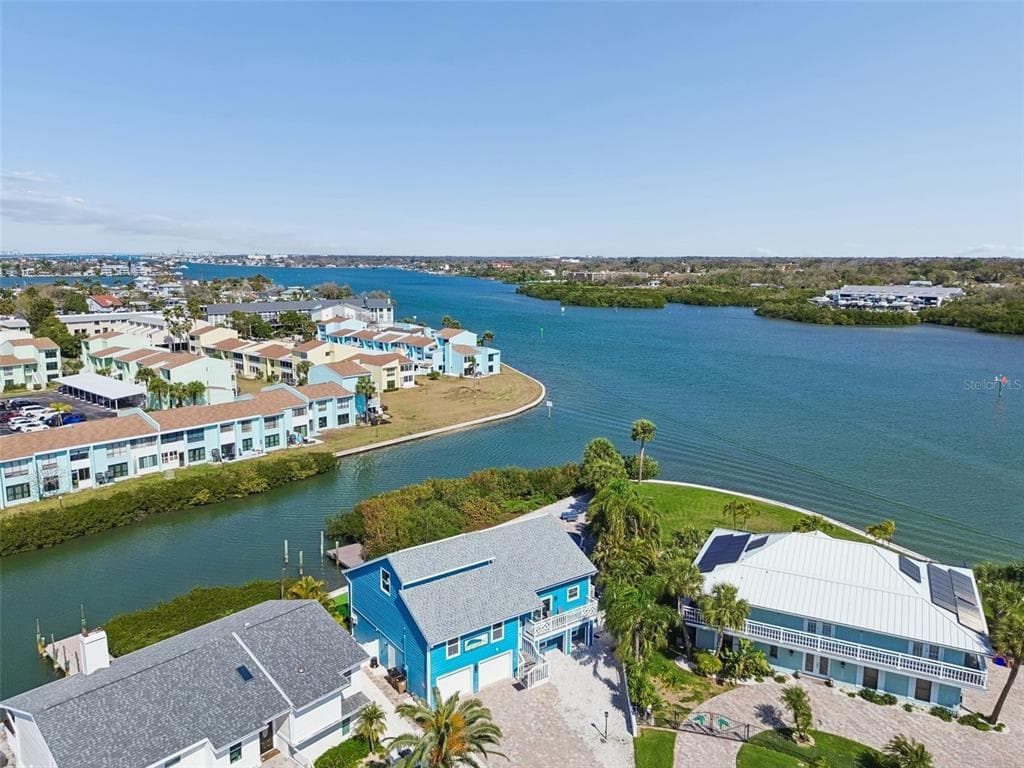 330 6TH Avenue, INDIAN ROCKS BEACH, FL 33785 photo 3