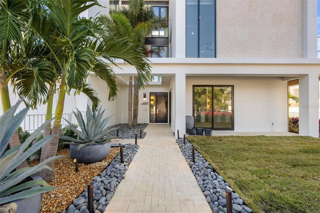 2707 WOODROW AVENUE Unit 3, TAMPA, FL 33602 photo 2