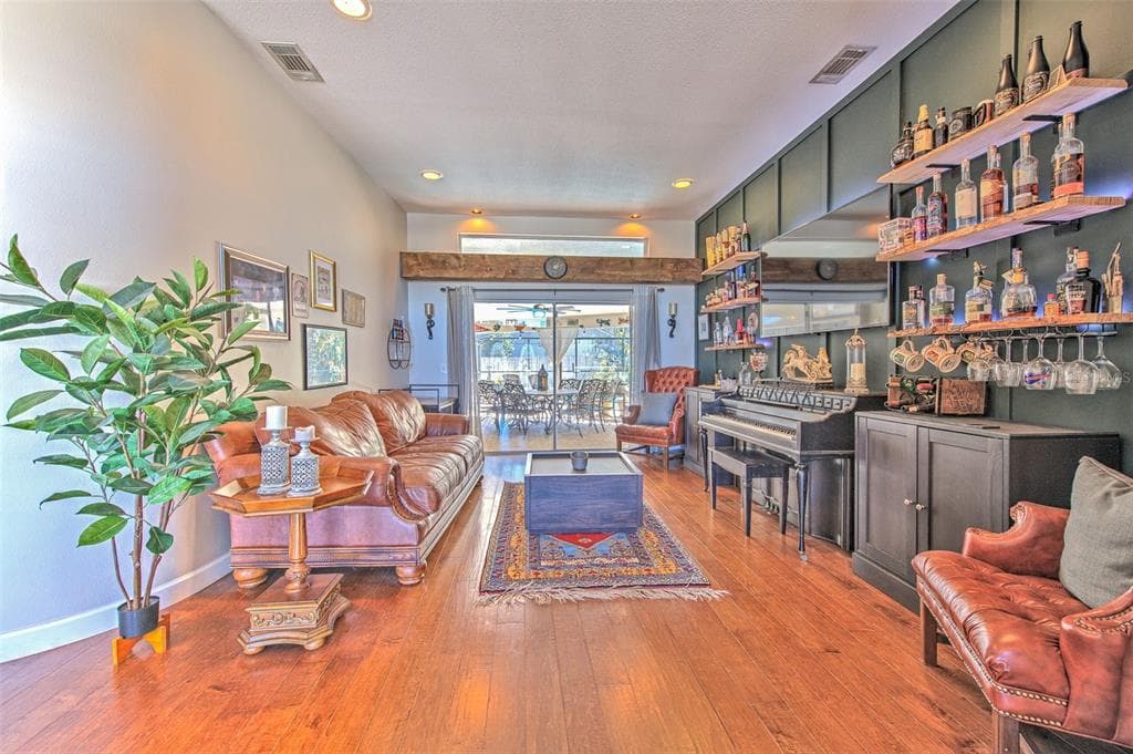 3809 BUCKINGHAM LOOP Drive, VALRICO, FL 33594 photo 5