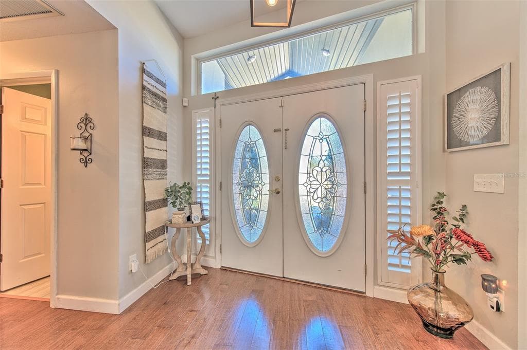 3809 BUCKINGHAM LOOP Drive, VALRICO, FL 33594 photo 4